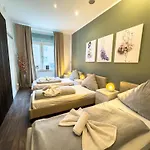 Citynah, Balkon, Grosse Kueche Und Garten * Hannover