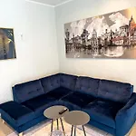 Apartman Citynah, Balkon, Grosse Kueche Und Garten *