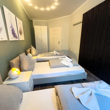 Appartement Citynah, Balkon, Grosse Kueche Und Garten *