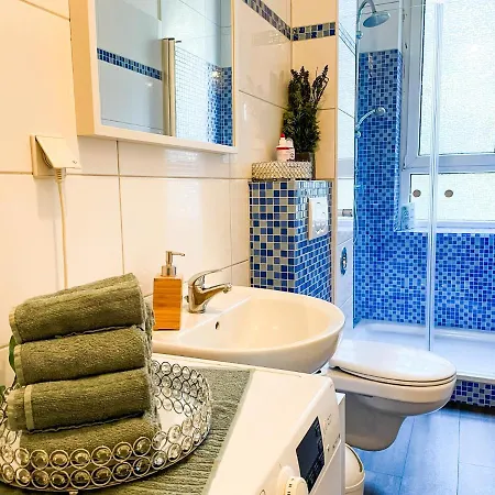 Citynah, Balkon, Grosse Kueche Und Garten * Ανόβερο