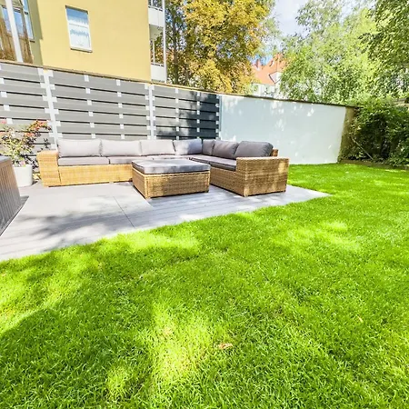 Citynah, Balkon, Grosse Kueche Und Garten